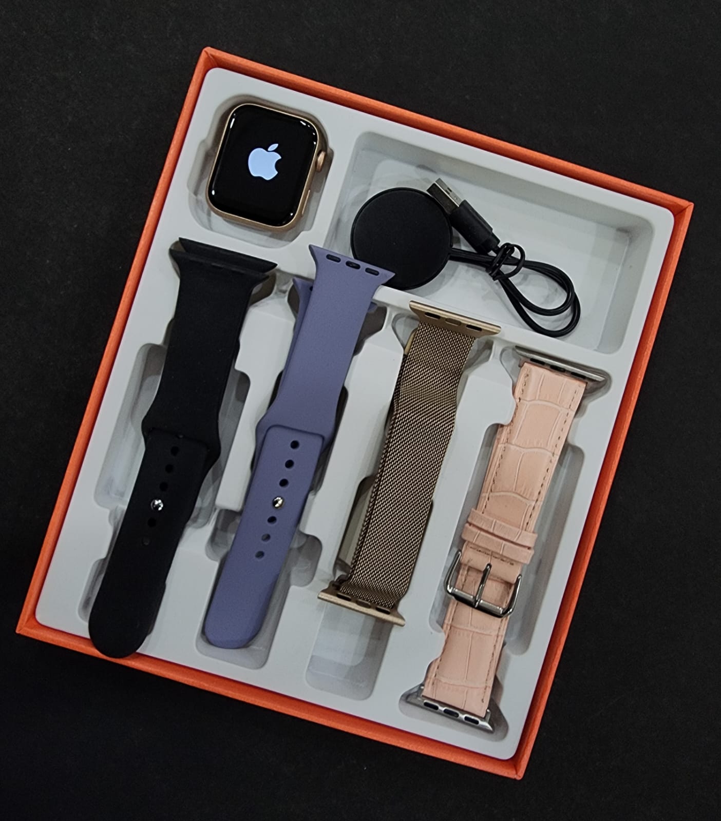 Series 9 Smart Watch With Apple Logo - Modern Wears
